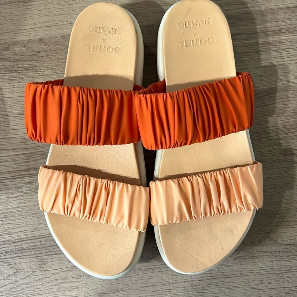 Dress sandals